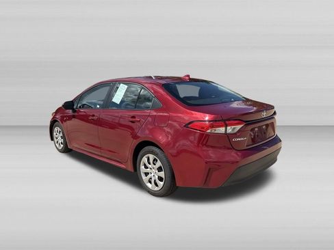 Used 2025 Toyota Corolla LE FWD image 6