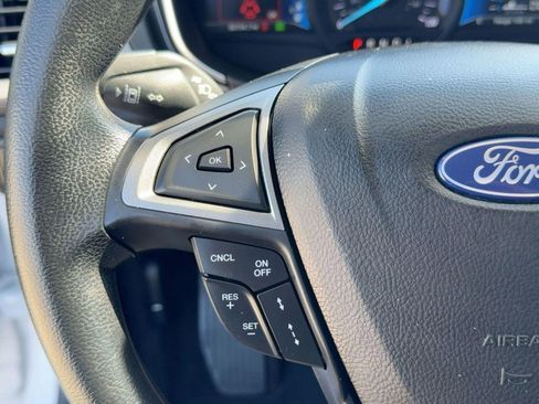 Used 2020 Ford Fusion SE image 29