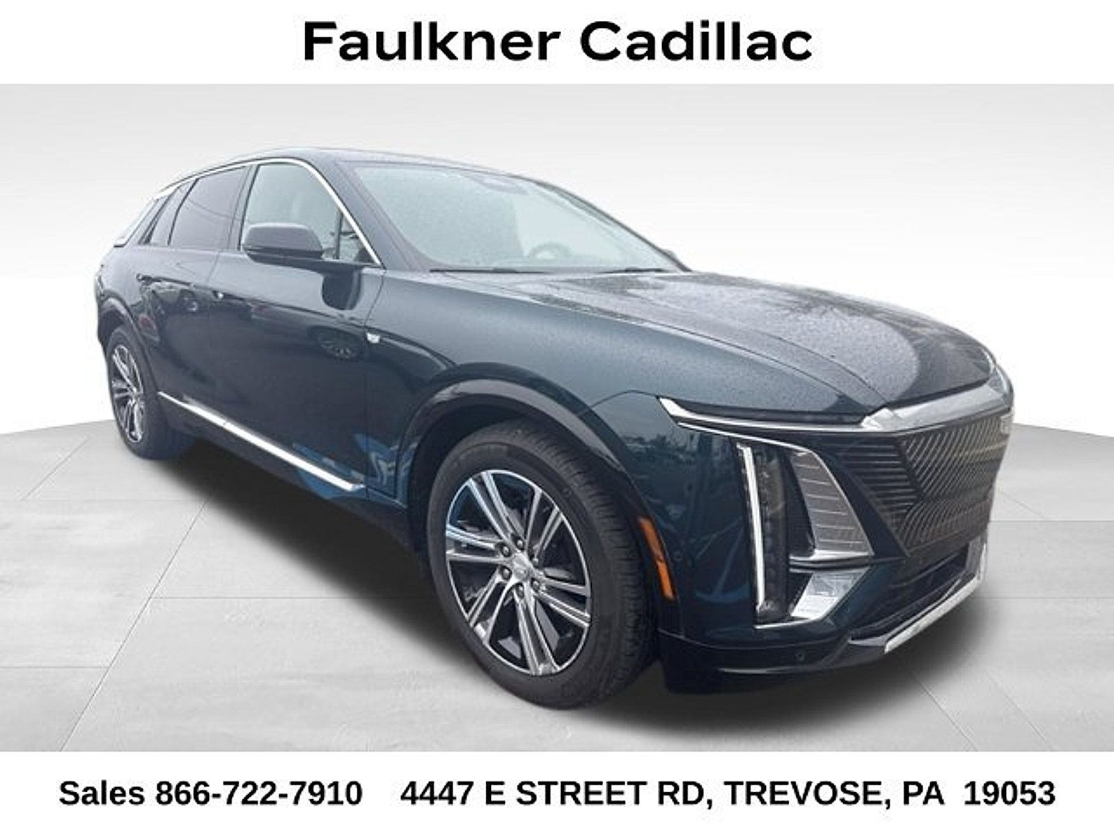 Certified 2024 Cadillac Lyriq Luxury AWD/4WD image 1
