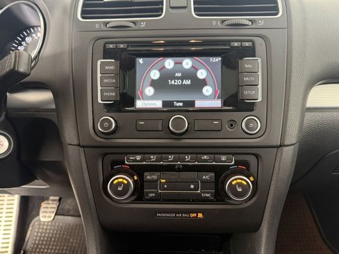 Used 2013 Volkswagen Golf R 4-Door image 20