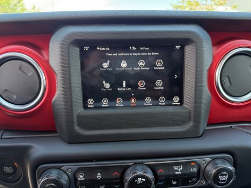 Used 2021 Jeep Wrangler Unlimited Rubicon w/ LED Lighting Group AWD/4WD image 12