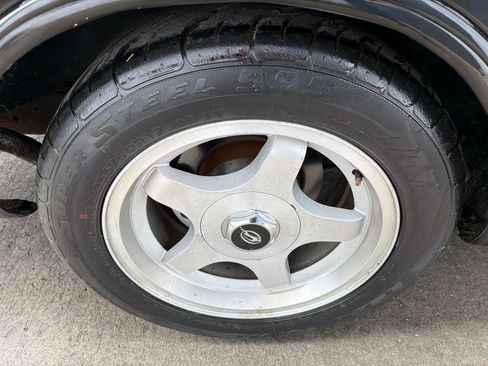 Used 1995 Chevrolet Impala SS RWD image 23