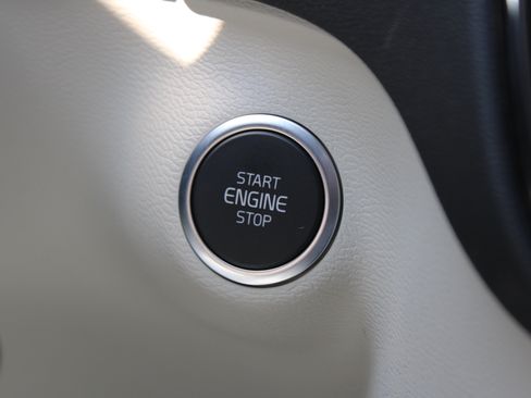 New 2026 Volvo XC40 B5 Ultra w/ Climate Package AWD/4WD image 28