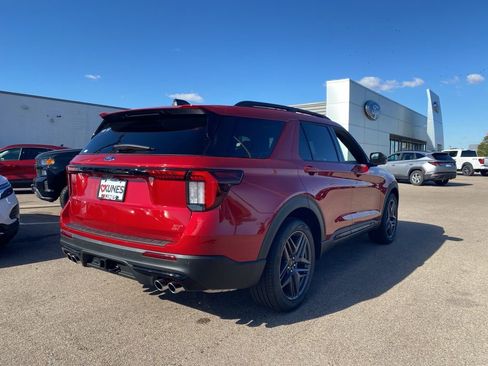 New 2026 Ford Explorer ST w/ Sun And Sound Package image 9