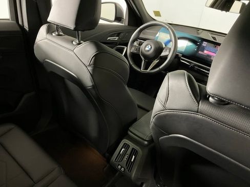 Used 2025 BMW X2 xDrive28i AWD/4WD image 31