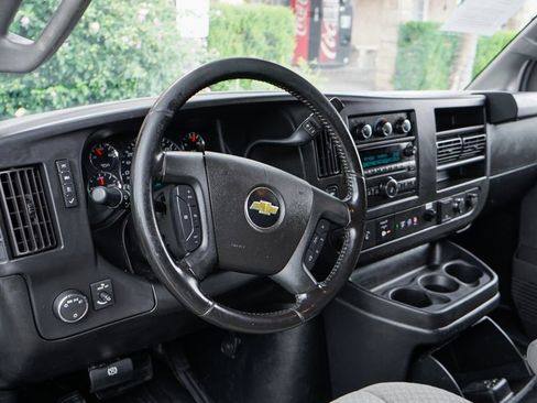 Used 2021 Chevrolet Express 3500 w/ Power Convenience Package image 21