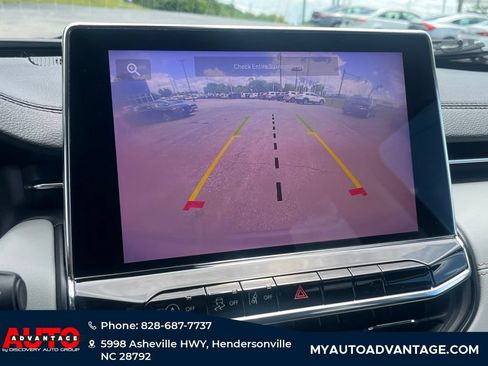 Used 2022 Jeep Compass Limited AWD/4WD image 10
