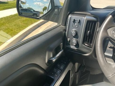 Used 2017 Chevrolet Silverado 1500 LT w/ All Star Edition AWD/4WD image 23