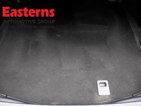 Used 2024 Toyota Camry SE image 9