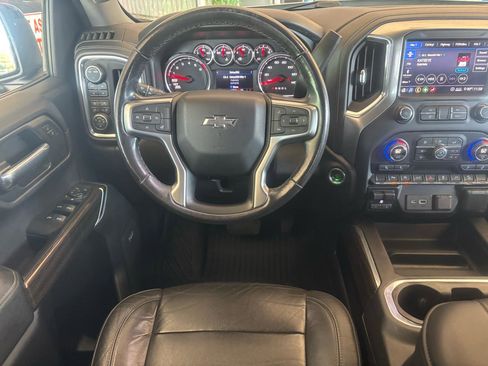 Used 2020 Chevrolet Silverado 1500 LT Trail Boss AWD/4WD image 12