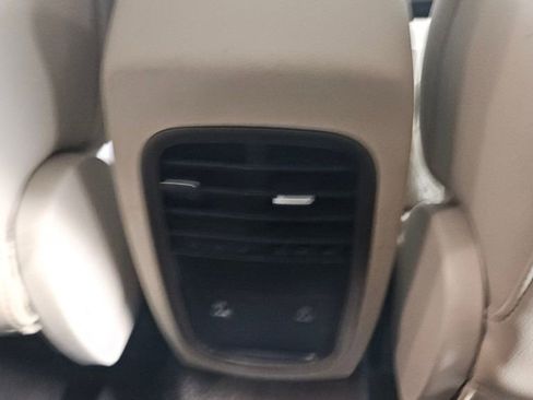 Used 2019 Lincoln MKC Premiere image 16