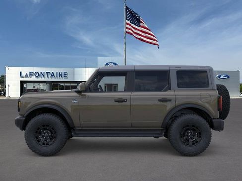 New 2026 Ford Bronco Outer Banks w/ Sasquatch Package AWD/4WD image 3