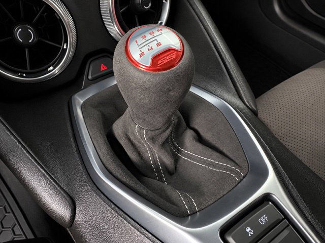 Used 2022 Chevrolet Camaro SS RWD image 34