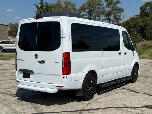 Used 2023 Mercedes-Benz Sprinter 2500 w/ Acoustic Package image 4
