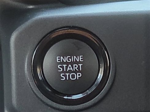 Certified 2025 Toyota Tacoma SR image 22