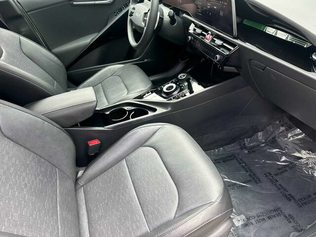 Used 2023 Kia Niro Wave FWD image 19