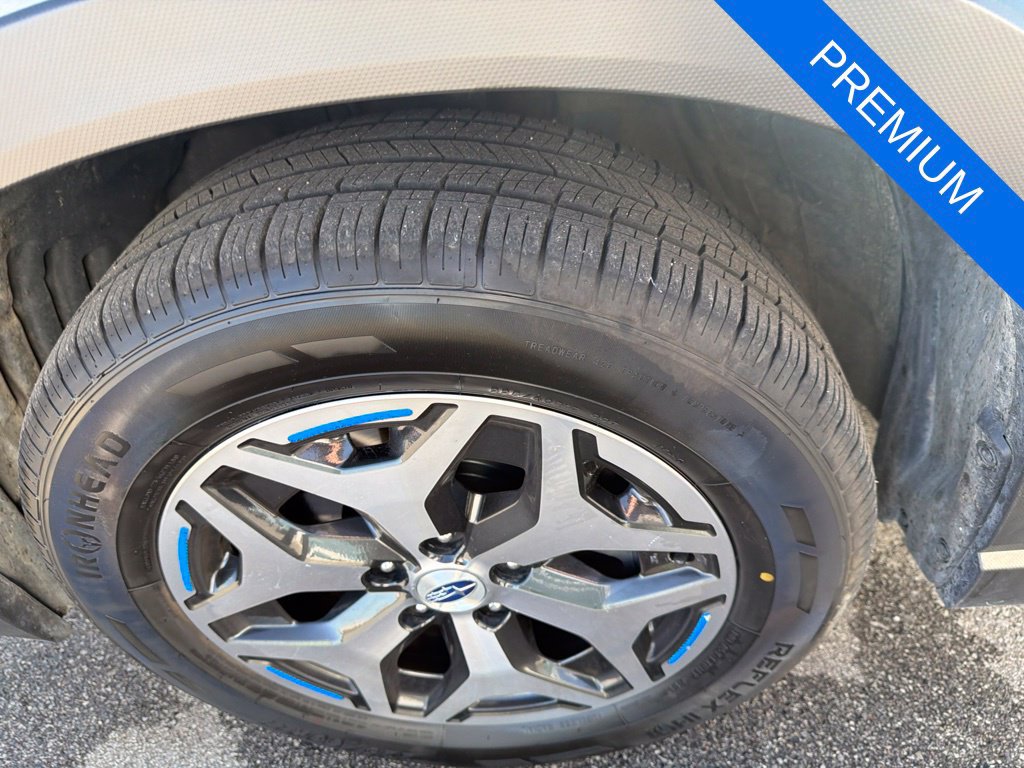 Used 2020 Subaru Forester Premium AWD/4WD image 34