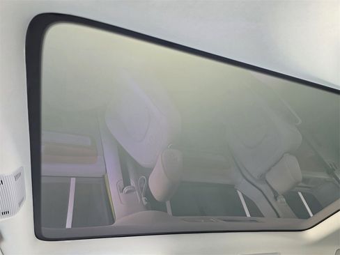 New 2025 Volkswagen ID. Buzz Pro S Plus image 17