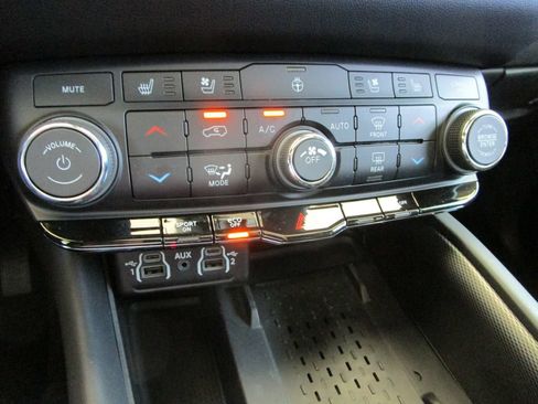 Used 2025 Dodge Durango R/T AWD/4WD image 41