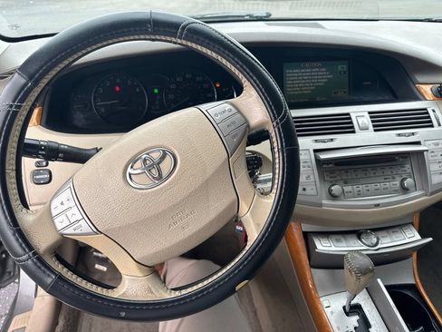 Used 2006 Toyota Avalon XLS FWD image 11