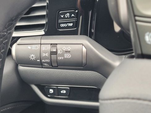 Used 2025 Lexus NX 350h AWD w/ Premium Package image 24