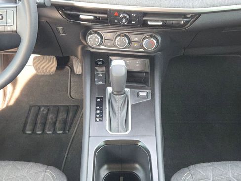 Certified 2025 Nissan Kicks SV w/ Charging Package image 18