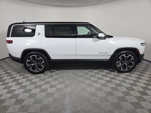 Used 2025 Rivian R1S Adventure AWD/4WD image 6