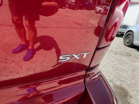 Used 2006 Dodge Caravan SXT w/ Popular Equipment Group I image 6