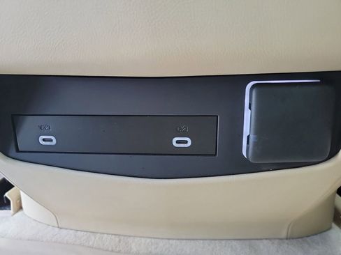 Used 2023 Cadillac Escalade Premium Luxury w/ LPO, Radiant Package AWD/4WD image 16