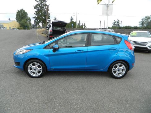 Used 2014 Ford Fiesta SE FWD image 5