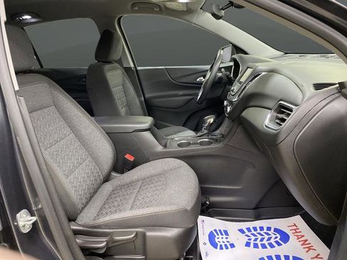 Used 2022 Chevrolet Equinox LT image 38