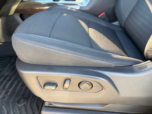 Certified 2025 Chevrolet Silverado 1500 RST AWD/4WD image 22