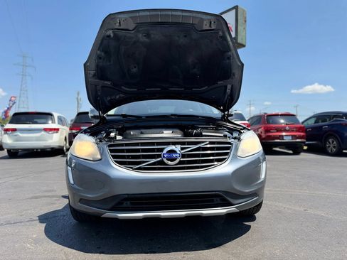 Used 2016 Volvo XC60 T6 w/ Proximity Package FWD image 10