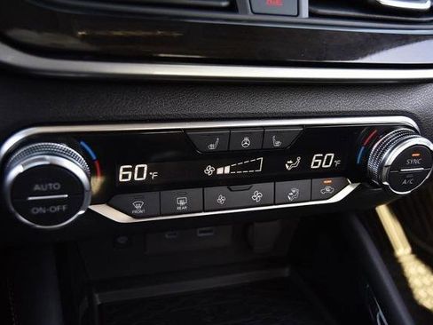 Certified 2024 Nissan Altima 2.0 SR image 17