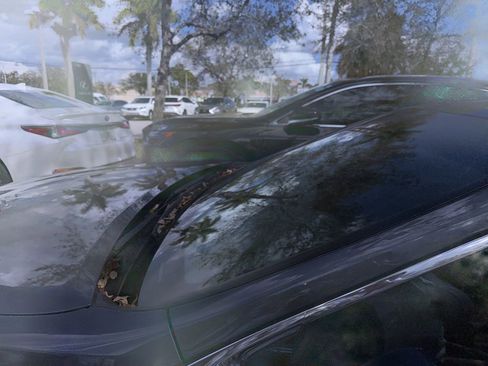 Certified 2025 Lexus ES 300h w/ Premium Package image 11