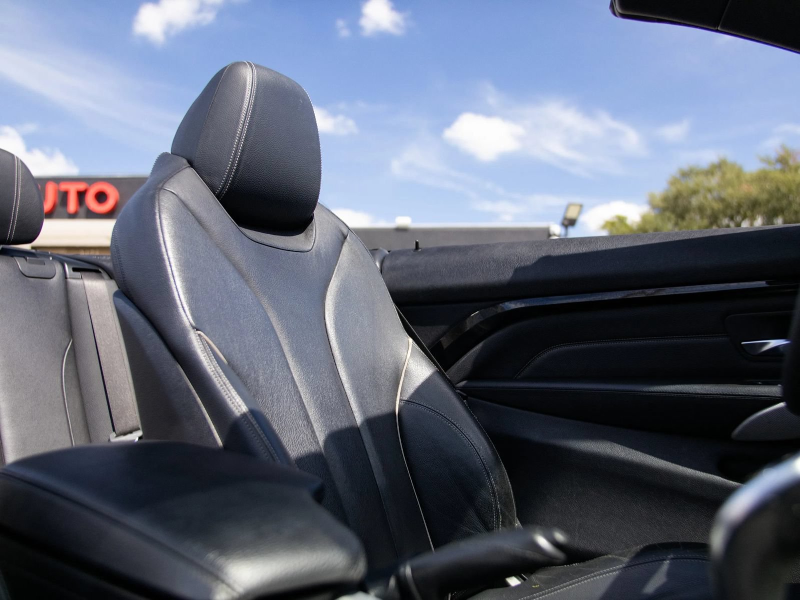Used 2018 BMW 430i Convertible RWD image 33