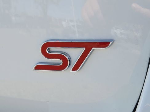 Used 2026 Ford Explorer ST w/ Sun And Sound Package AWD/4WD image 4