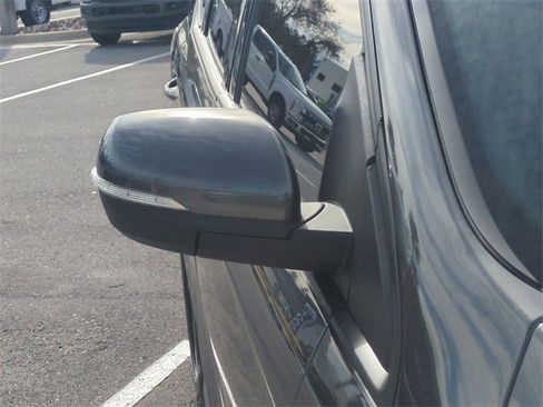 Certified 2019 Ford Edge ST w/ Convenience Package image 12