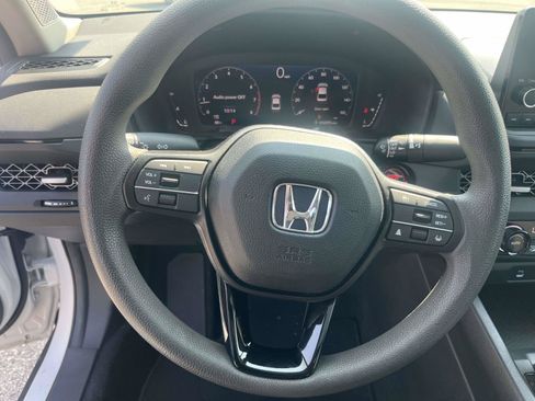 Used 2023 Honda Accord EX image 18