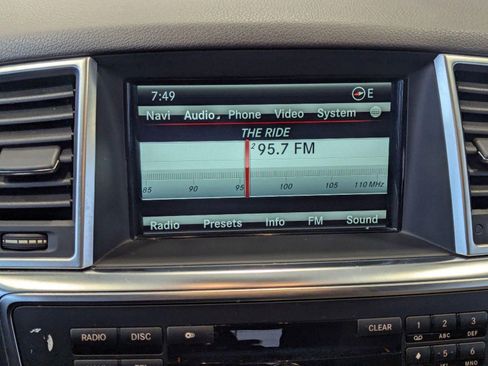 Used 2014 Mercedes-Benz ML 350 4MATIC image 26