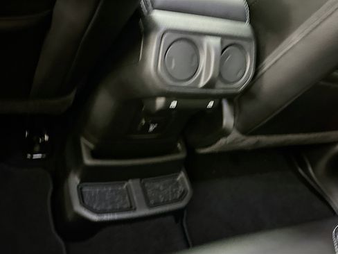 Used 2022 Jeep Wrangler Sahara w/ Cold Weather Group image 28