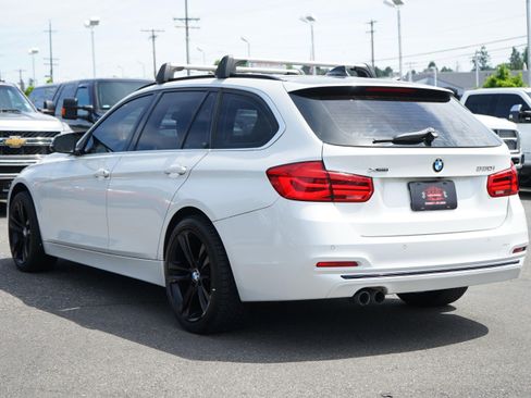 Used 2017 BMW 330i xDrive Wagon AWD/4WD image 3