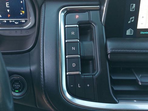 Used 2022 Chevrolet Tahoe LT w/ Luxury Package RWD image 27