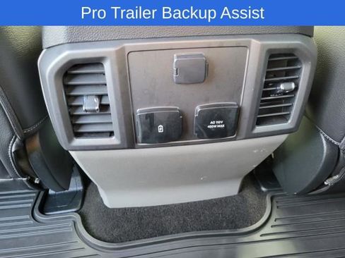 Used 2018 Ford F150 XLT w/ Equipment Group 302A Luxury image 19