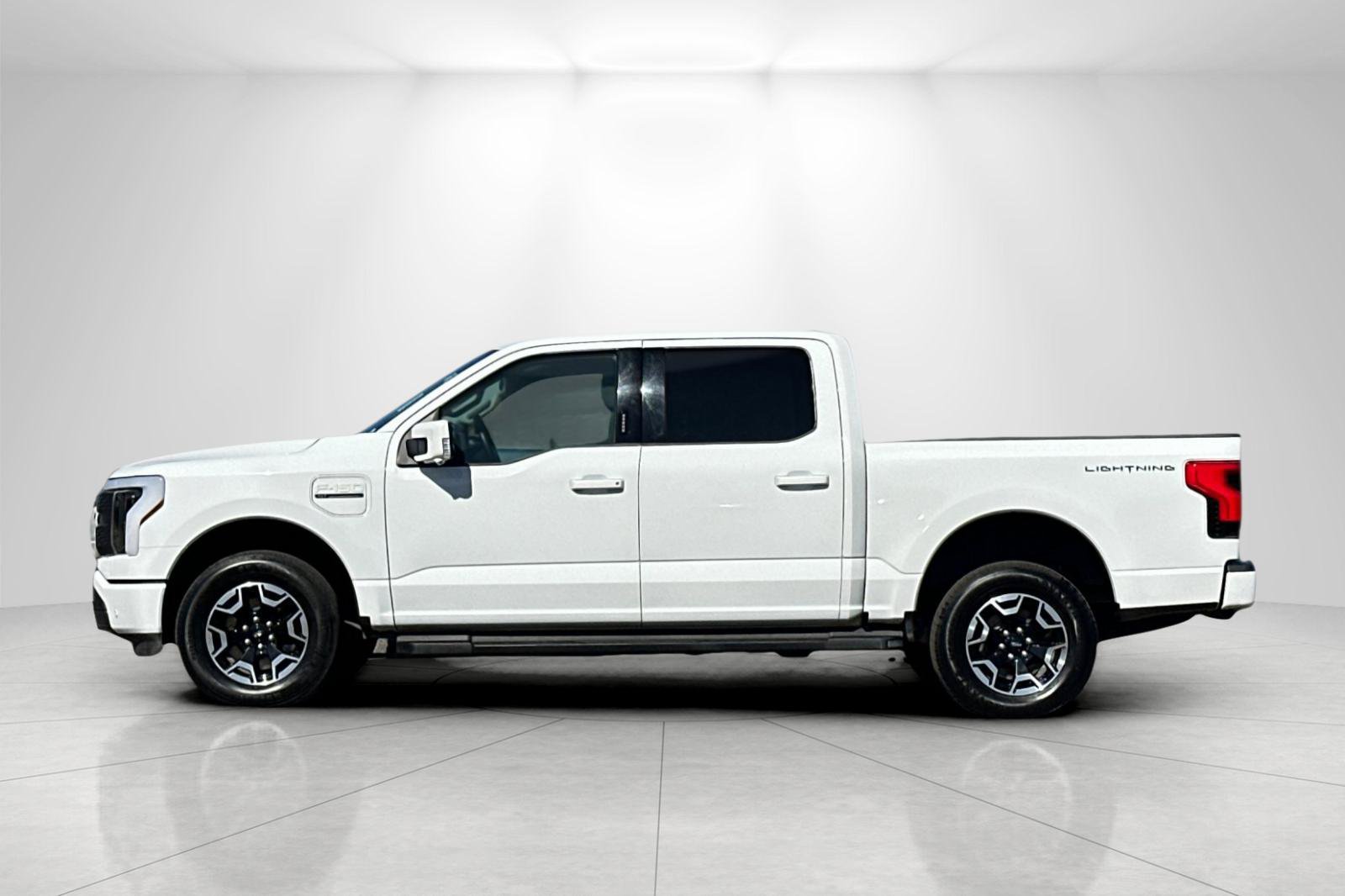 Used 2023 Ford F150 Lightning XLT AWD/4WD image 6