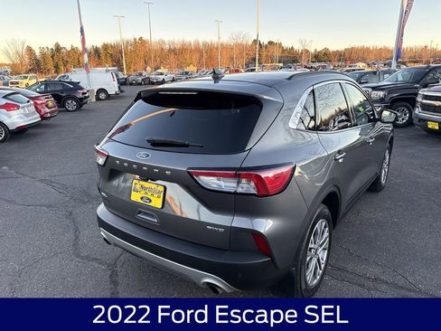 Used 2022 Ford Escape SEL image 6