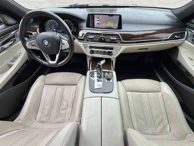 Used 2016 BMW 740i RWD image 10