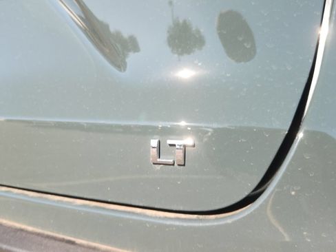 Used 2026 Chevrolet Trax LT FWD image 12