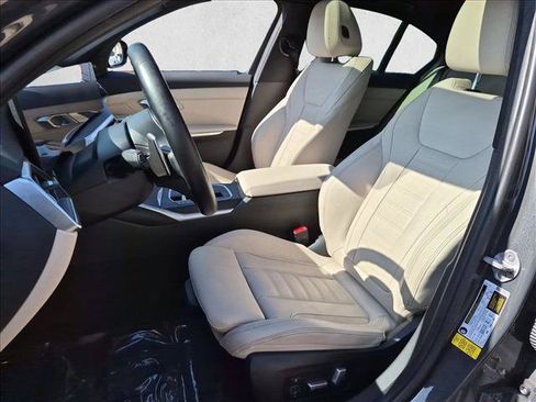 Used 2023 BMW 330i Sedan w/ M Sport Package RWD image 17