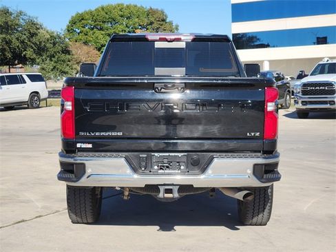 Used 2024 Chevrolet Silverado 2500 LTZ w/ LTZ Premium Package image 6